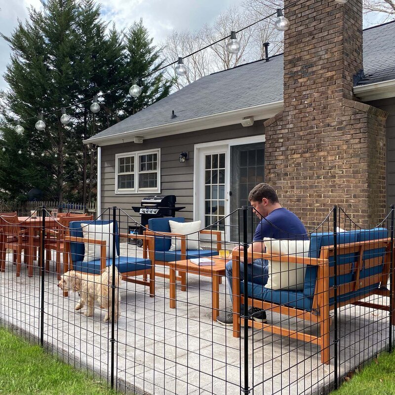 Scalloped Style Metal Retractable Fence