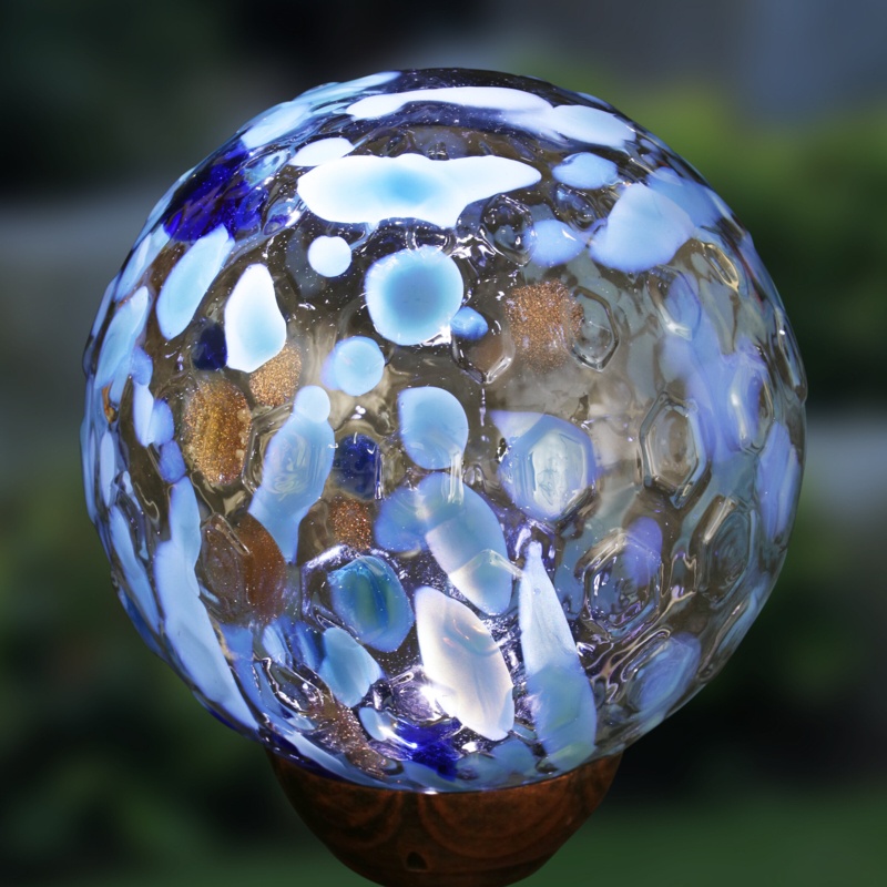 Solar Pearlized Honeycomb Glass Garden Stake