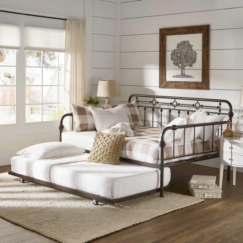 Vintage-Inspired Trundle Daybed