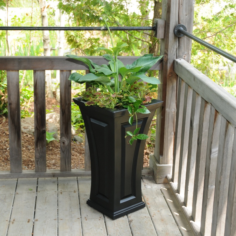 Thiam Self-Watering Plastic Pot Planter