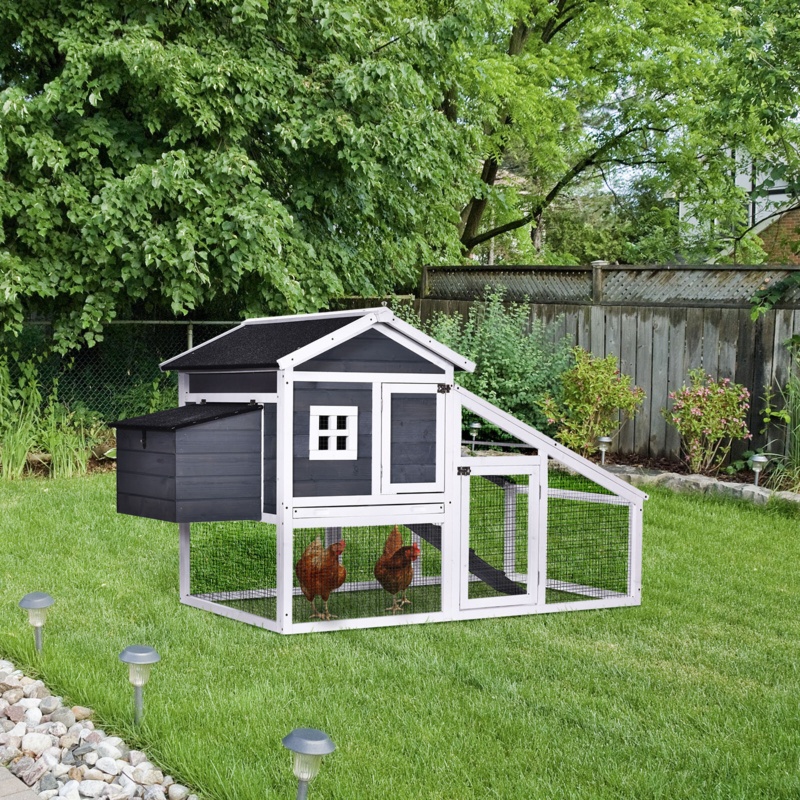 Traskwood 10.3 Square Feet Chicken Coop with Chicken Run