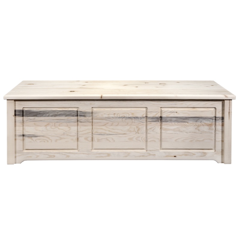 Spacious Blanket Chest Storage