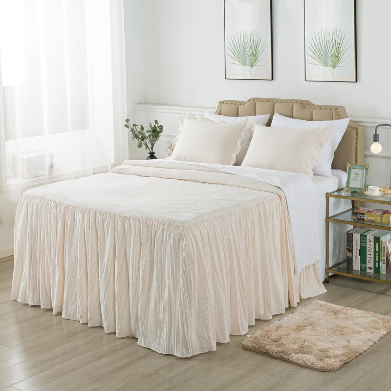 Vanmatre Coverlet Set