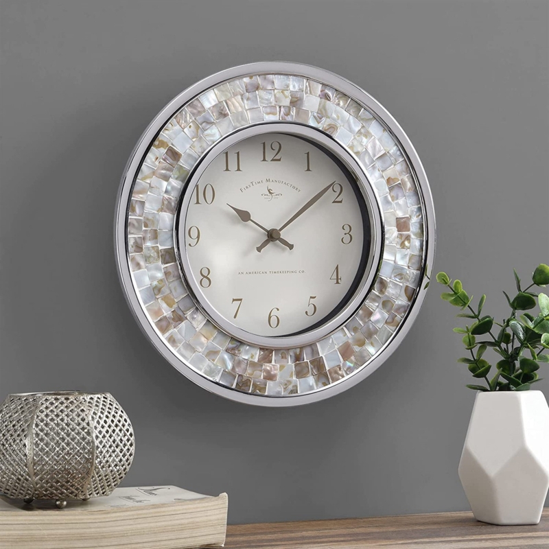 Atomic Wall Clock with Time Zone Selection