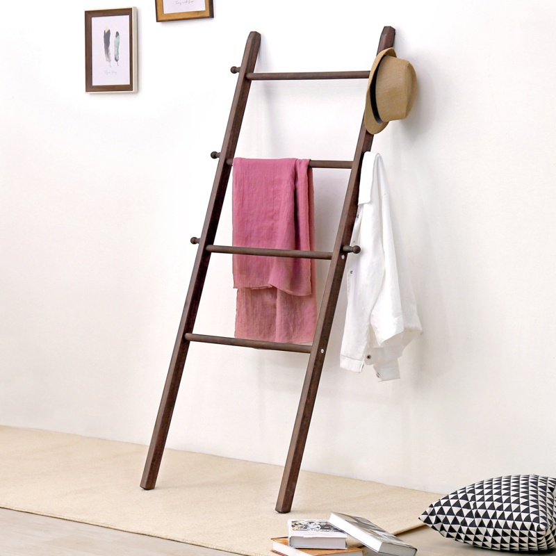 Wall Leaning Free Standing Towel Rack