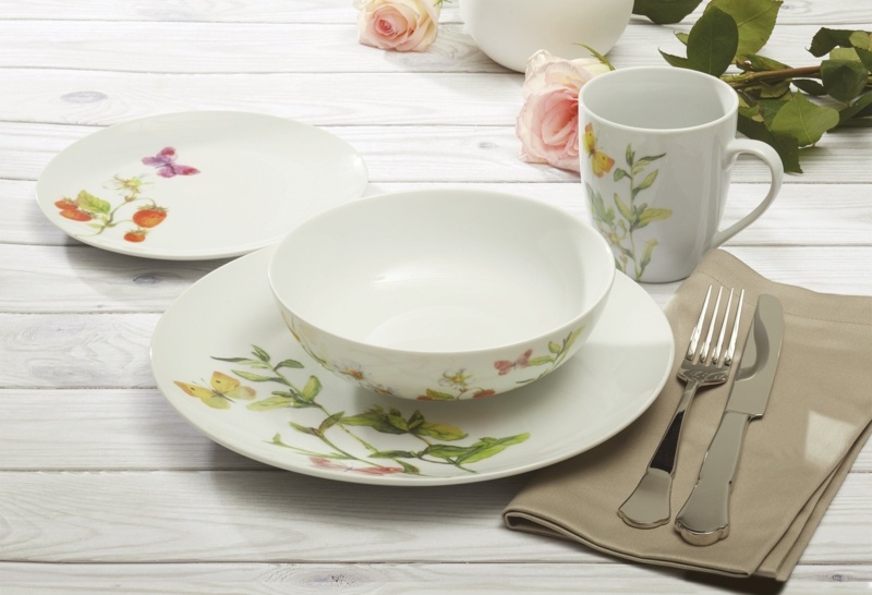 Winston Porter Loudon Porcelain China Dinnerware Set - Service for 4