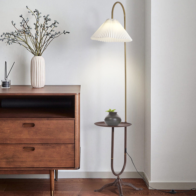 Adjustable Floor Lamp with Tray