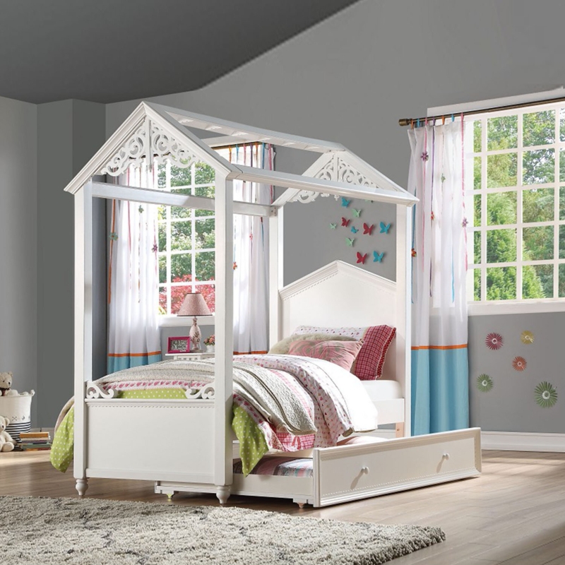 Magical Cottage Canopy Bed with Trundle