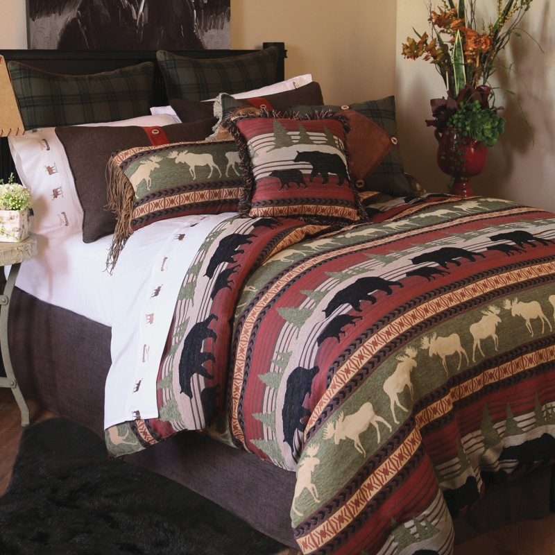 5 Piece Comforter Set with Forest Theme
