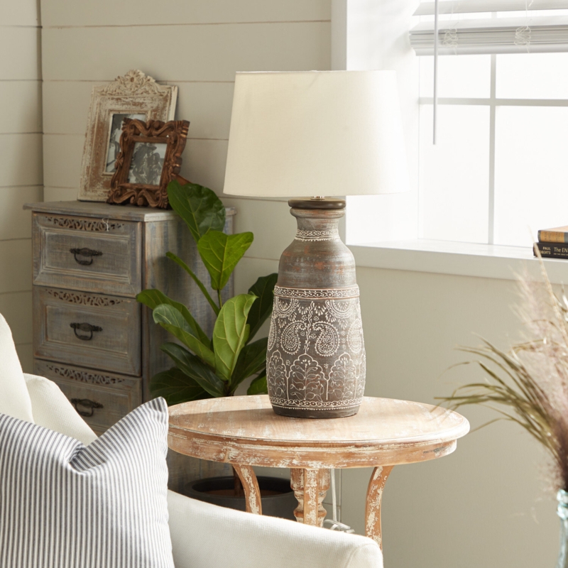 Sleek Accent Table Lamp with Drum Shade