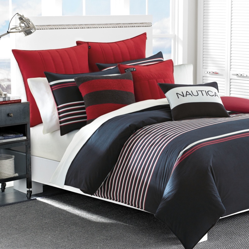 Mineola Blue/White/Red Reversible 2 Piece Duvet Cover Set