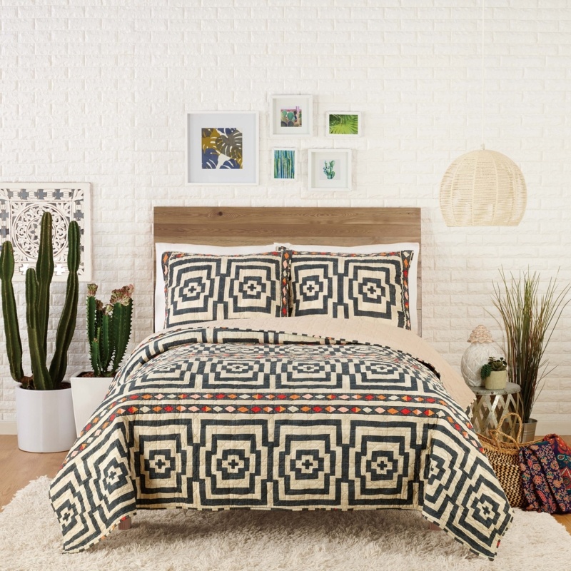 100% Cotton Modern & Contemporary 3 Piece Quilt Set