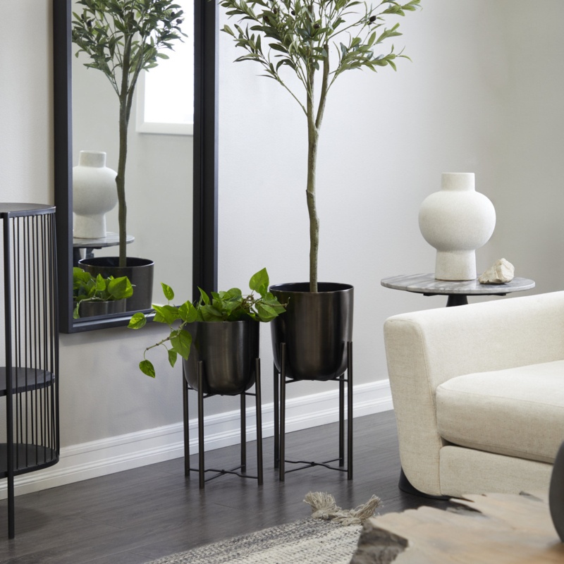 2-Piece Iron Pot Planter Set
