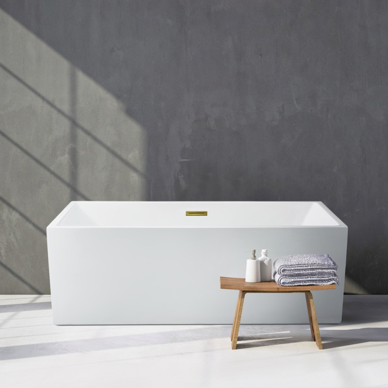 57.9'' x 31.5'' Freestanding Soaking Acrylic Bathtub