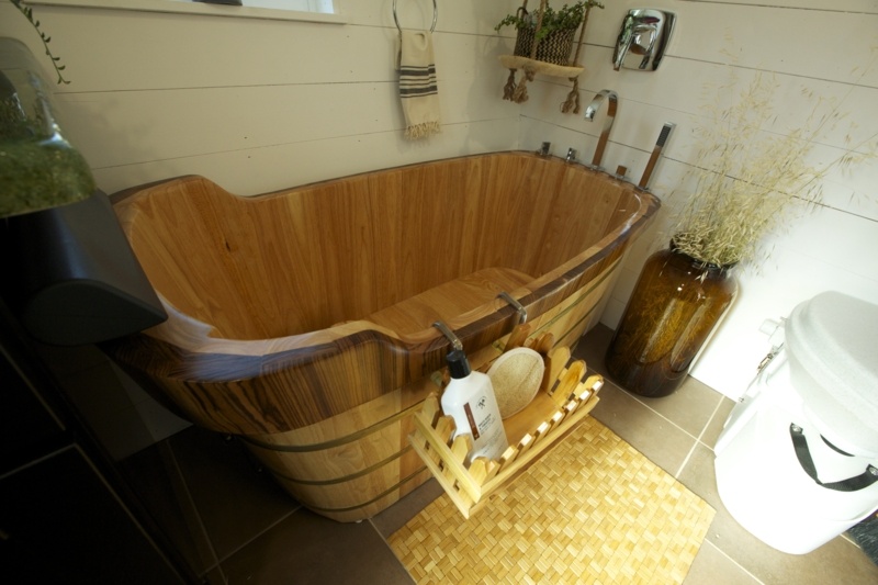59'' x 26.75'' Freestanding Soaking Wood Bathtub with Faucet