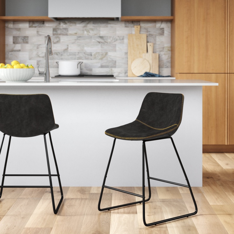 Aiyana Stool