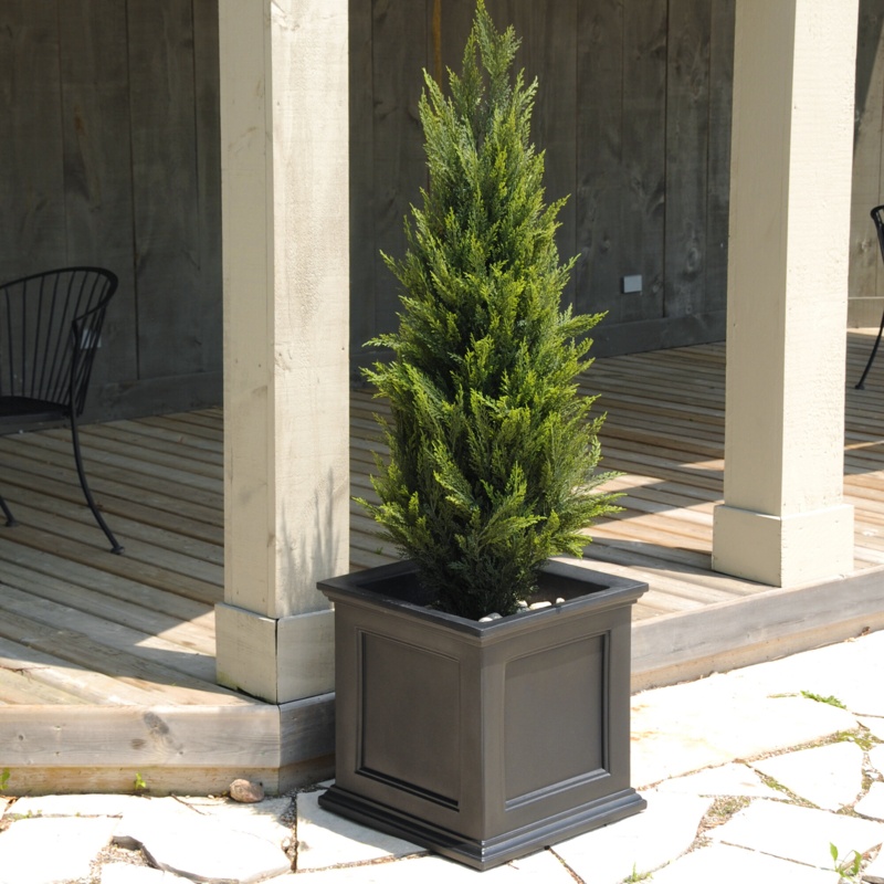 Anastasiya Outdoor Planter Box