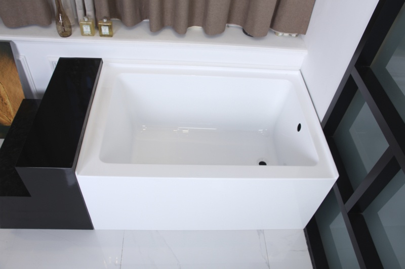 Aqua Eden 48" x 32" Alcove Soaking Acrylic Bathtub