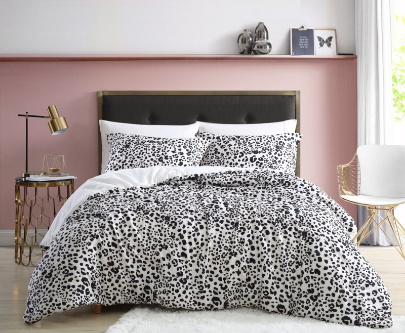Betsey Johnson Water Leopard Ivory/Black/Brown Reversible Duvet Cover Set