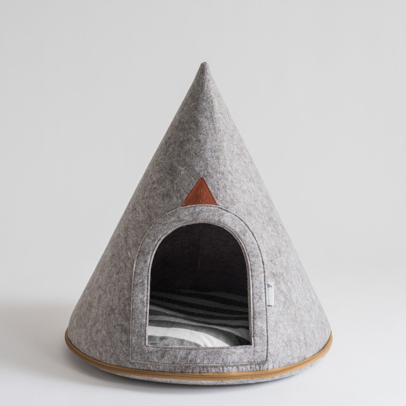 Boissonneault Felt Pet Cave Lucy Hooded/Dome