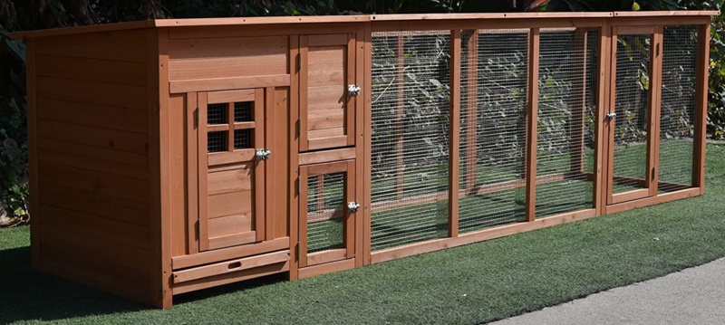 Chokri 23.35 Square Feet Chicken Coop with Chicken Run