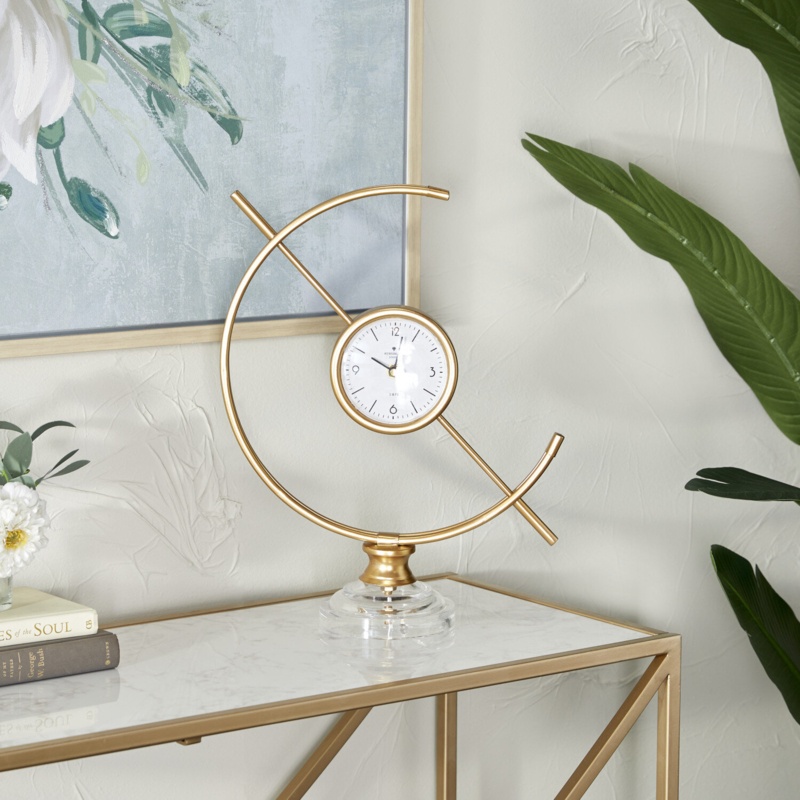 Cole And Grey Modern Iron Clock