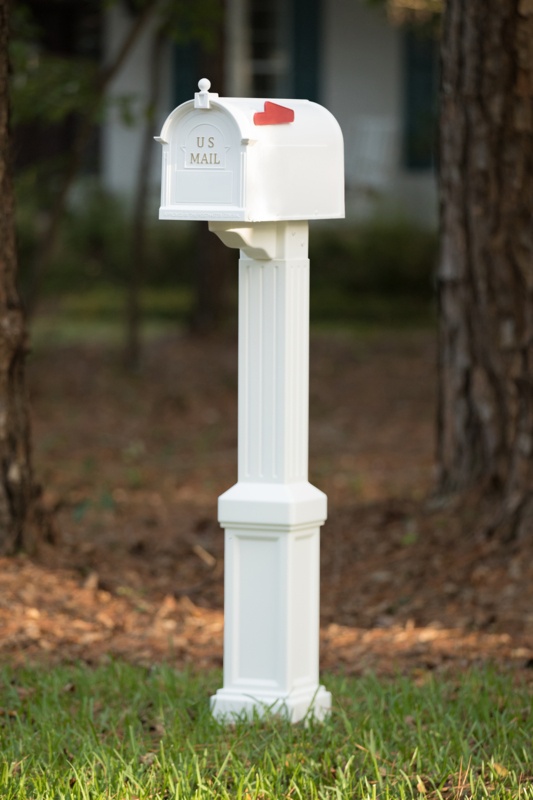 Craftsman Plastic Post Mounted Mailbox