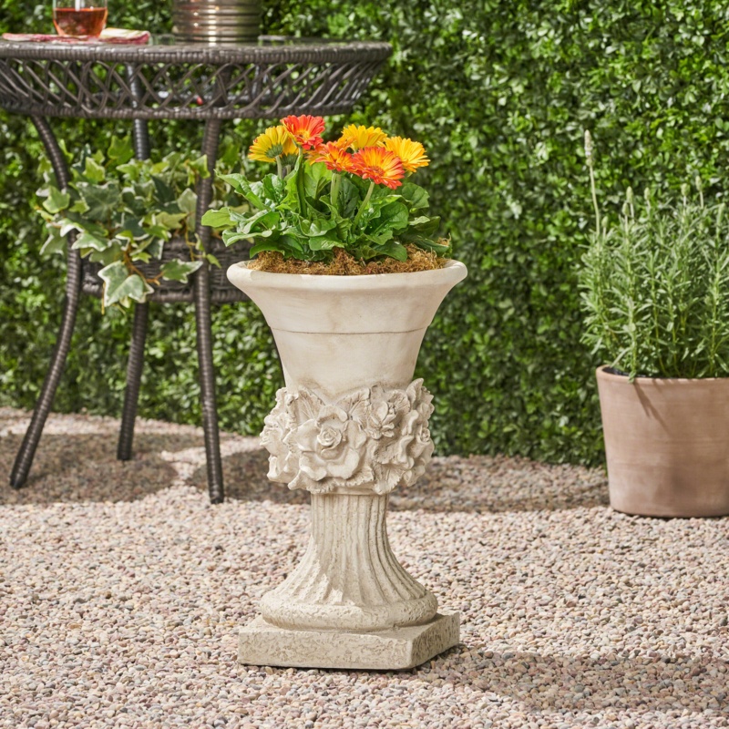 Dyllan Urn Planter