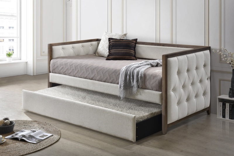 Ferkin Upholstered Daybed with Trundle