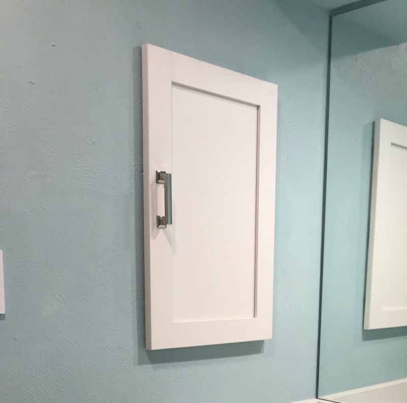 Frontline Shaker Recessed Frameless 1 Door Medicine Cabinet with Adjustable Shelves
