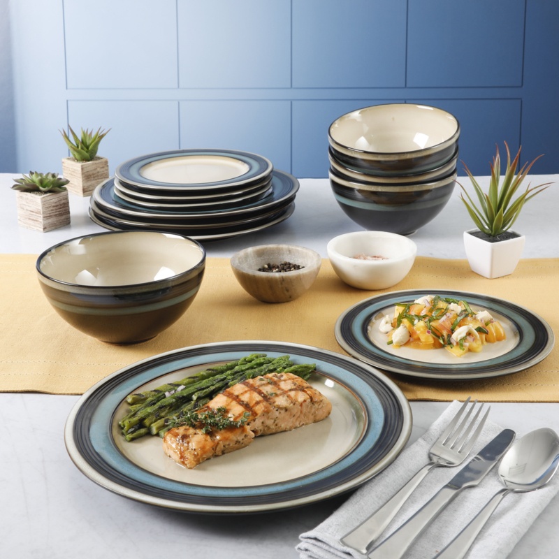 Gibson Everston Stoneware Dinnerware Set - Service for 4