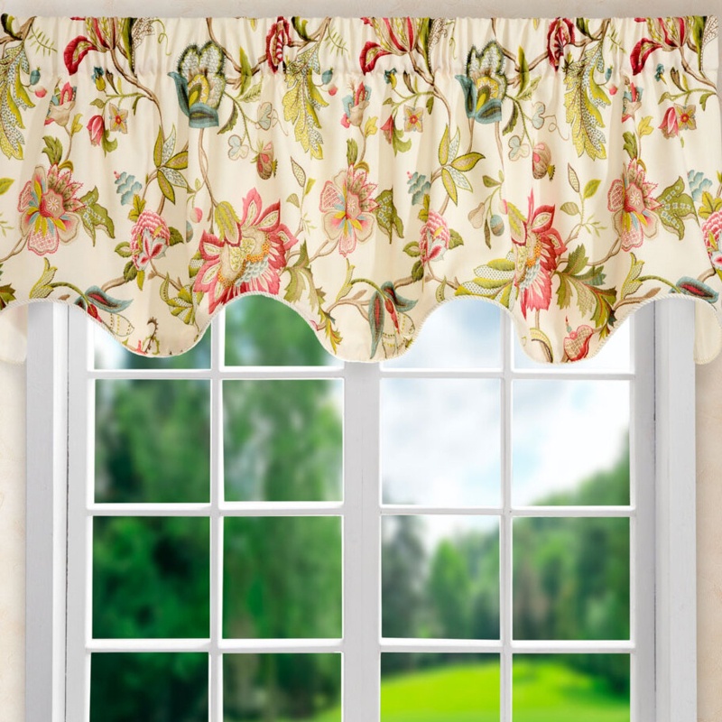 Jorma Floral Scalloped 70'' W Window Valance