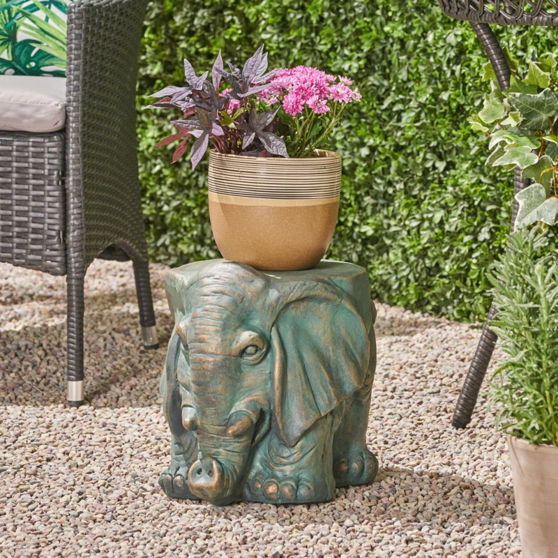 Kaczor Elephant Garden Stone