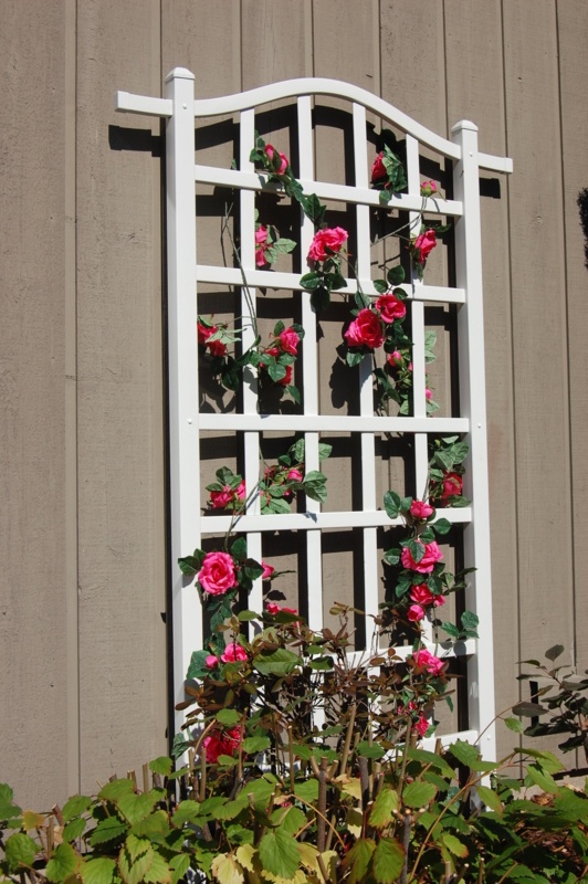 Kersam 75'' H x 35'' W Vinyl Lattice Panel Trellis