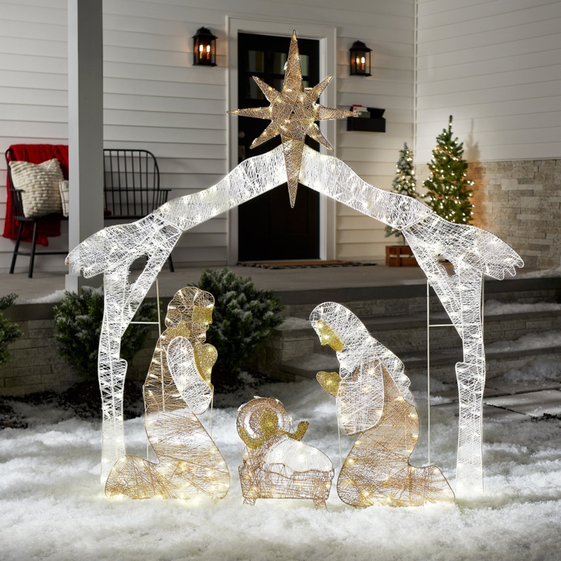 Kingswood Fir Crystal Nativity Christmas Decoration Lighted Display