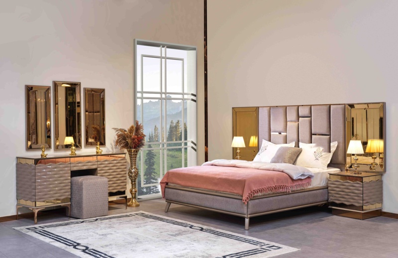 Melzie 5 Piece Bedroom Set
