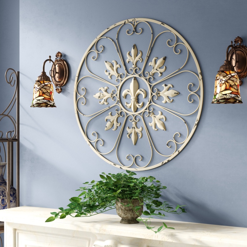Myrtle Avenue Iron Greek & Roman Wall Decor