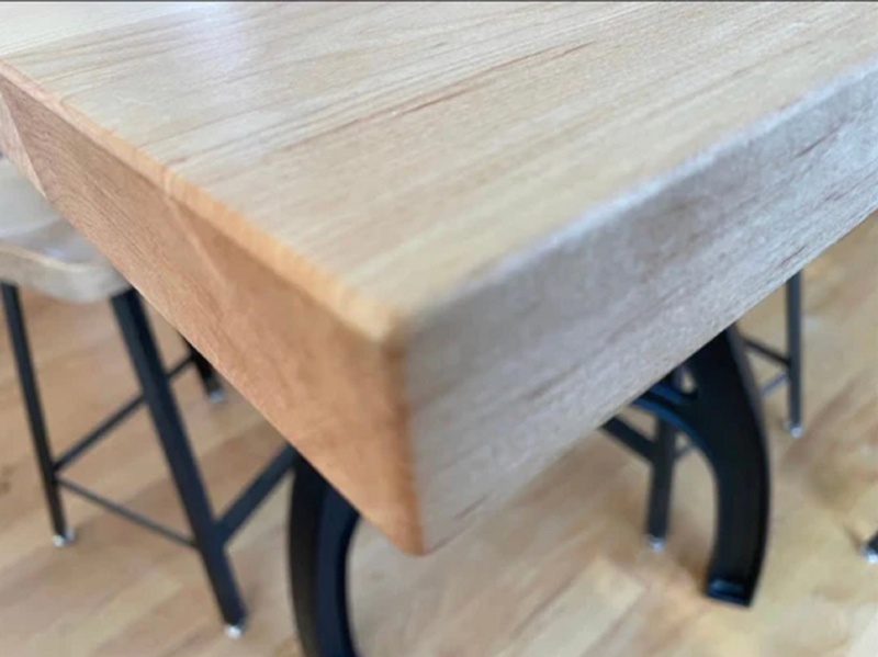 Oya Dining Table