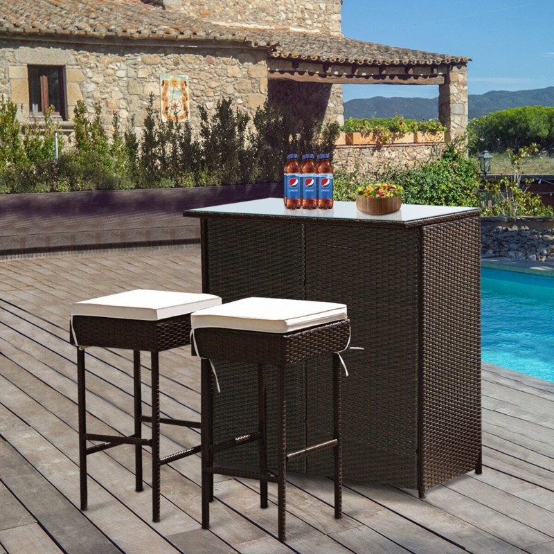 Reyer Wicker Bar Set with Stools