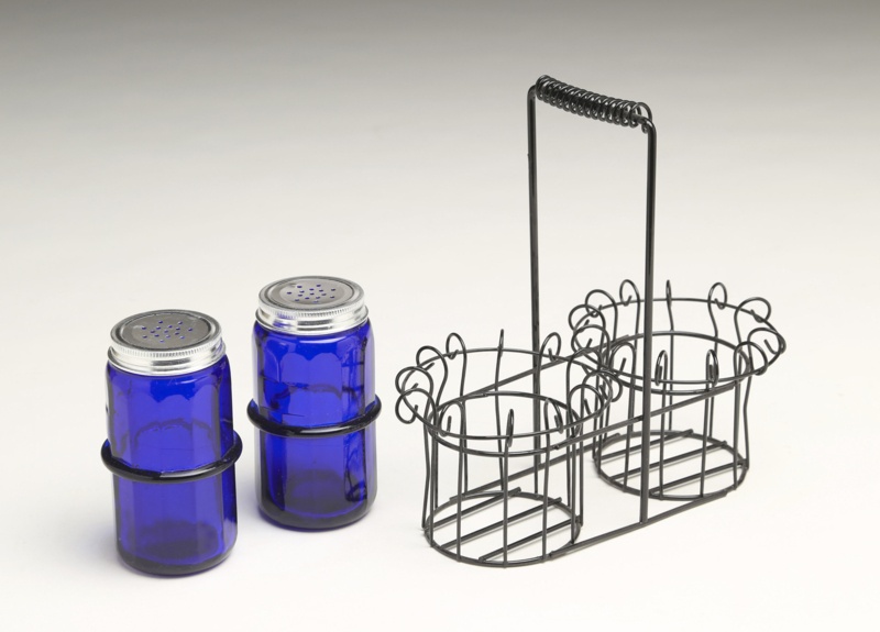 Salt And Pepper Shaker Set