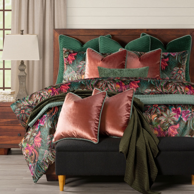 Tropical Floral Print Velvet Duvet Cover & Insert Set