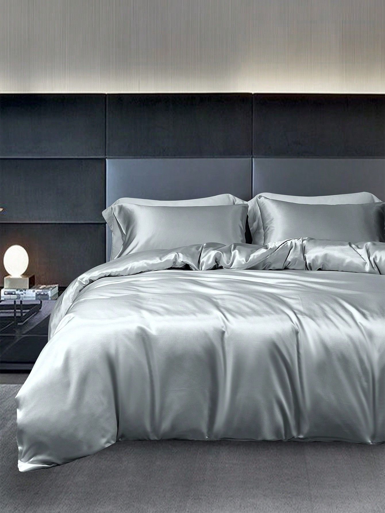 3pcs Solid Color Satin Duvet Cover Set (1 Duvet Cover + 2 Pillowcases), Luxury & Simple Design Polyester Fabric Smooth Satin Bedding Set, Suitable For Summer And All Seasons
