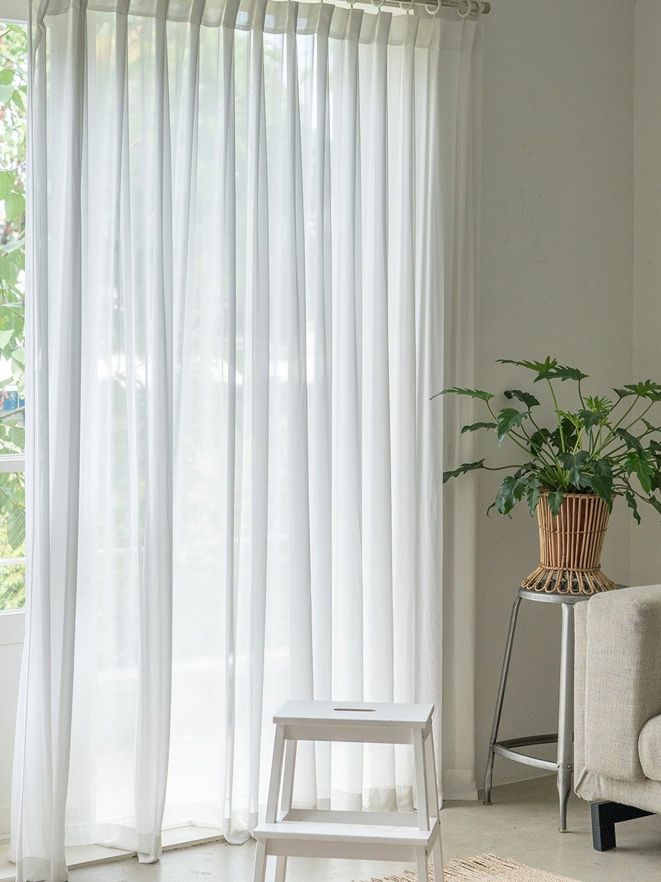 "DECOVIEW [2P] Wrinkled White Chiffon Curtain"