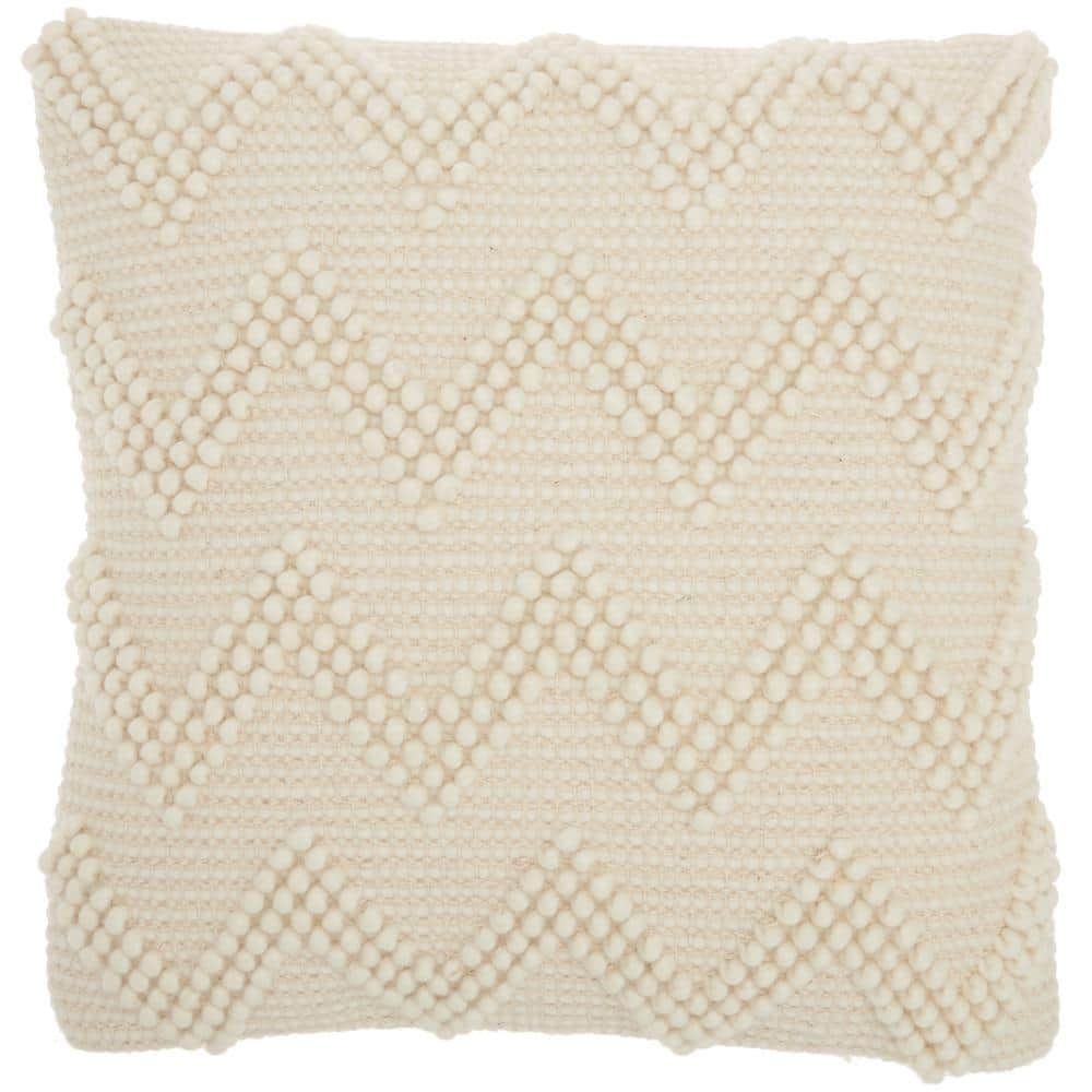 Mina Victory Life Styles Ivory Chevron Textured Bohemian Cotton 20 in. x 20 in. Pillow