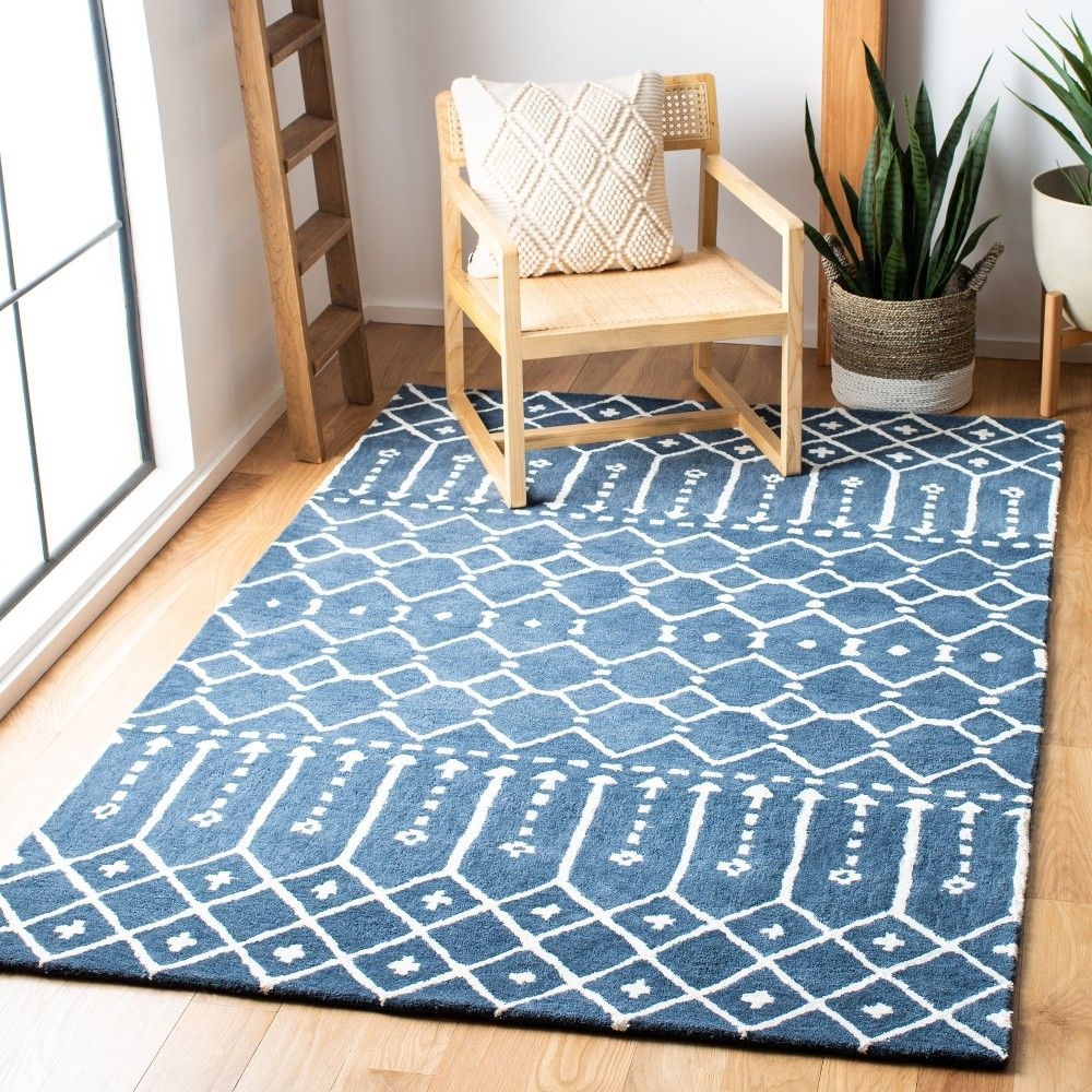 Himalaya HIM903 Hand Tufted Area Rug - Navy/Ivory - 4'x6' - Safavieh