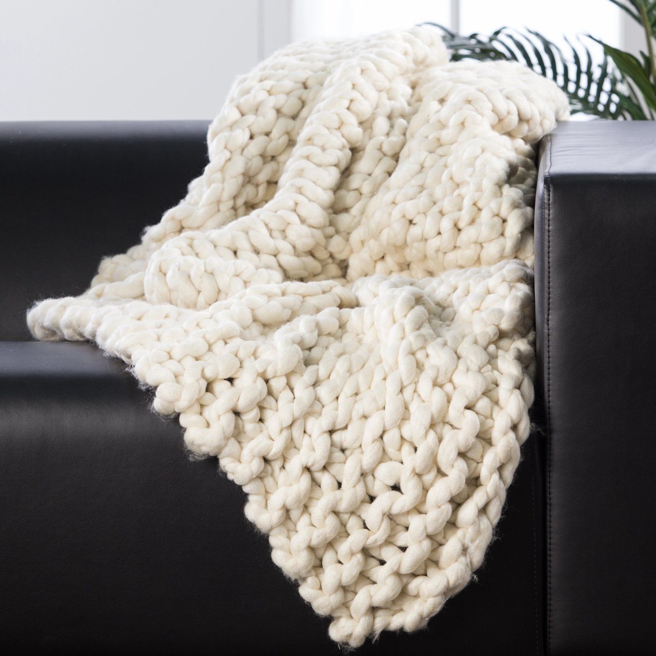 Jaipur Living Sublime Throw - Color: Ivory