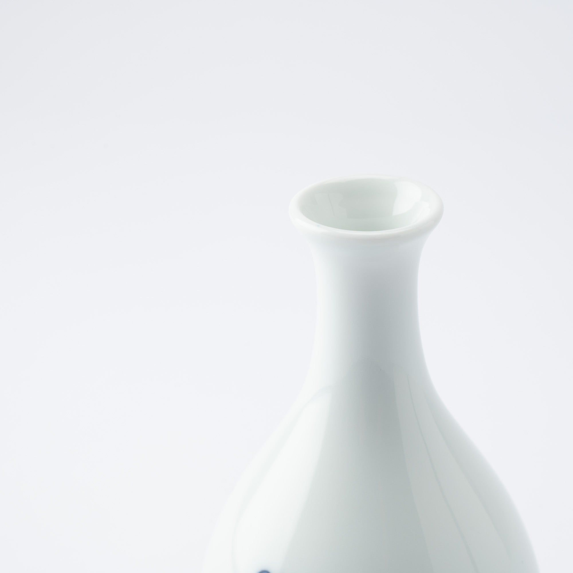 Kakusho Kiln Karako Mikawachi Ware Tokkuri Sake Carafe