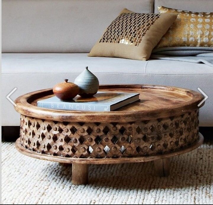 Round Coffee table