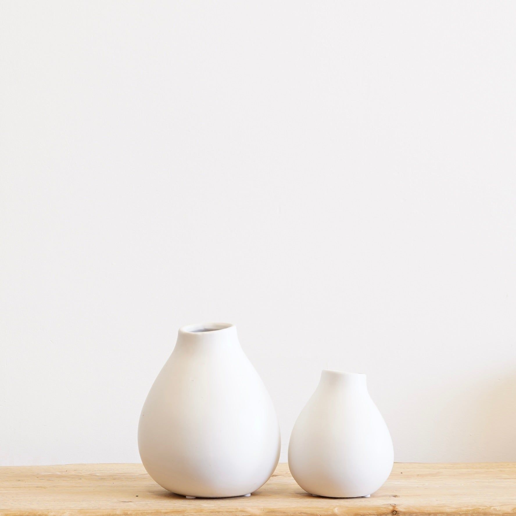 Cressida Stoneware Vase - 11.3 X 11.3 X 13.3cm / White