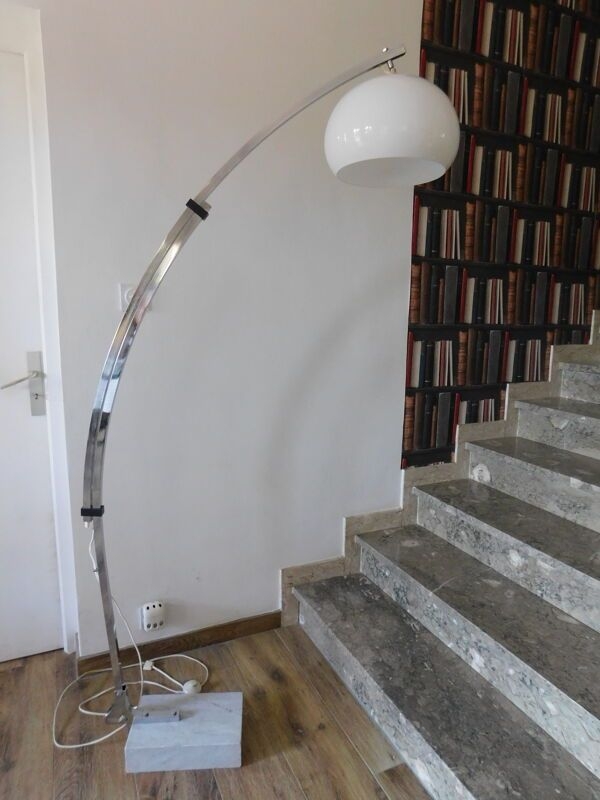 Lampadaire arc de Goffredo Reggiani